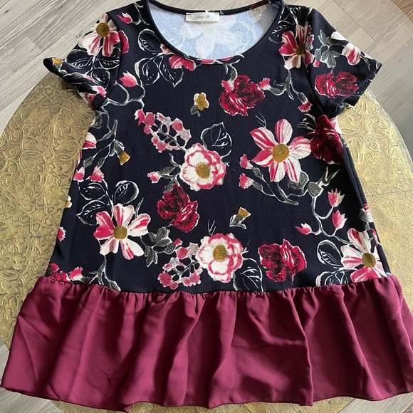 Jessy B Tops - Jessie B ModCloth Easygoing Places Knit Top Burgundy Small Flowy Floral …